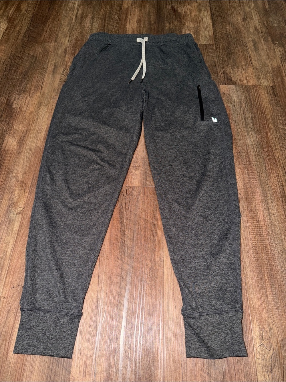 Vuori Sunday Performance Jogger Pants Gray Mens Size Medium Active